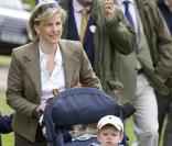 Sophie Rhys-Jones et son fils de 17 mois James lors du Royal Windsor Horse Show, le 16 mai 2009