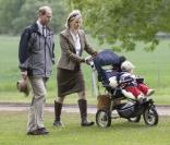 Sophie Rhys-Jones et le prince Edward avec James lors du Royal Windsor Horse Show, le 16 mai 2009