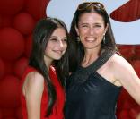 Mimi Rogers et sa fille Lucy lors de l'avant-première de UP à Hollywood, le 16 mai 2009