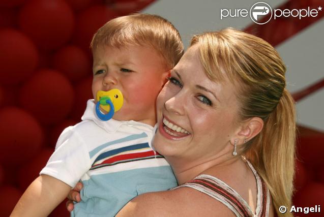 Melissa Joan Hart et son fils Braydon lors de l'avant-première de UP à Hollywood, le 16 mai 2009