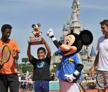 Un enfant a gagné le privilège de jouer contre Gaël Monfils à Disneyland Resort Paris