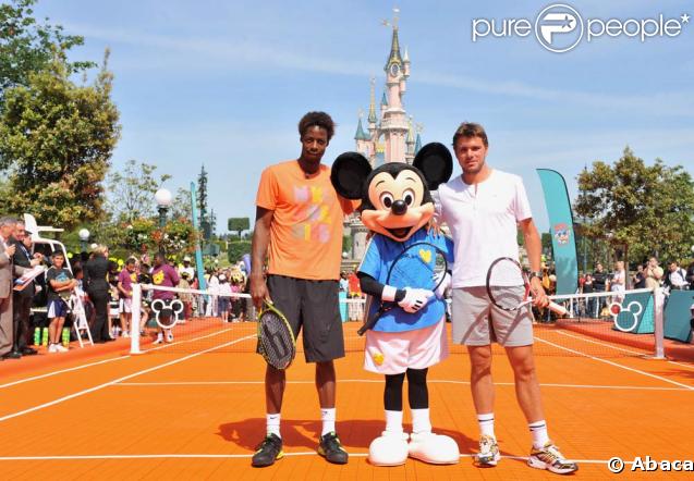 Gaël Monfils a joué contre Mickey et Stanislas Wawrinka à Disneyland Resort Paris