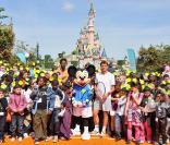 Gaël Monfils, Mickey, Stanislas Wawrinka et 200 apprentis à Disneyland Resort Paris