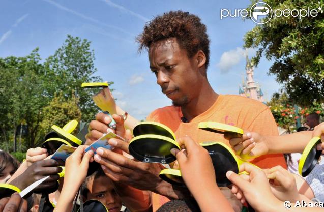Gaël Monfils a signé des autographes après son match 