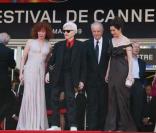  Michel Vuillermoz, Anne Consigny, Sabine Azéma, André Dussollier, Alain Resnais et Emmanuelle Devos  lors du 62e Festival de Cannes