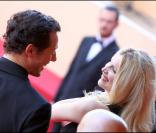 Laetitia Casta et Stefano Accorsi lors de la montée des marches précédant la projection de Visage le 23 mai 2009 durant le 62e Festival de Cannes