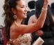 Michelle Yeoh, superbe avec des bijoux Chopard, lors de la montée des marches, à Cannes, en mai 2009 !