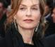 Isabelle Huppert, superbe avec des bijoux Chopard, lors de la montée des marches, à Cannes, en mai 2009 !
