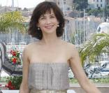L'une des reines du cinéma français, Sophie Marceau a elle aussi succombé à la combi ! Et il faut avouer, elle la porte très bien ! Parfaite lors du Festival de Cannes en mai 2009. 