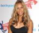 Leona Lewis, sexy et pulpeuse dans une combi rehaussée d'une large ceinture !