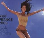 La jolie Chloé Mortaud, Miss France 2009, pour Closer !