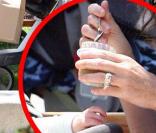 Minnie Driver et son fils Henry, âgé de 8 mois, dans un parc de Malibu, le 23 mai