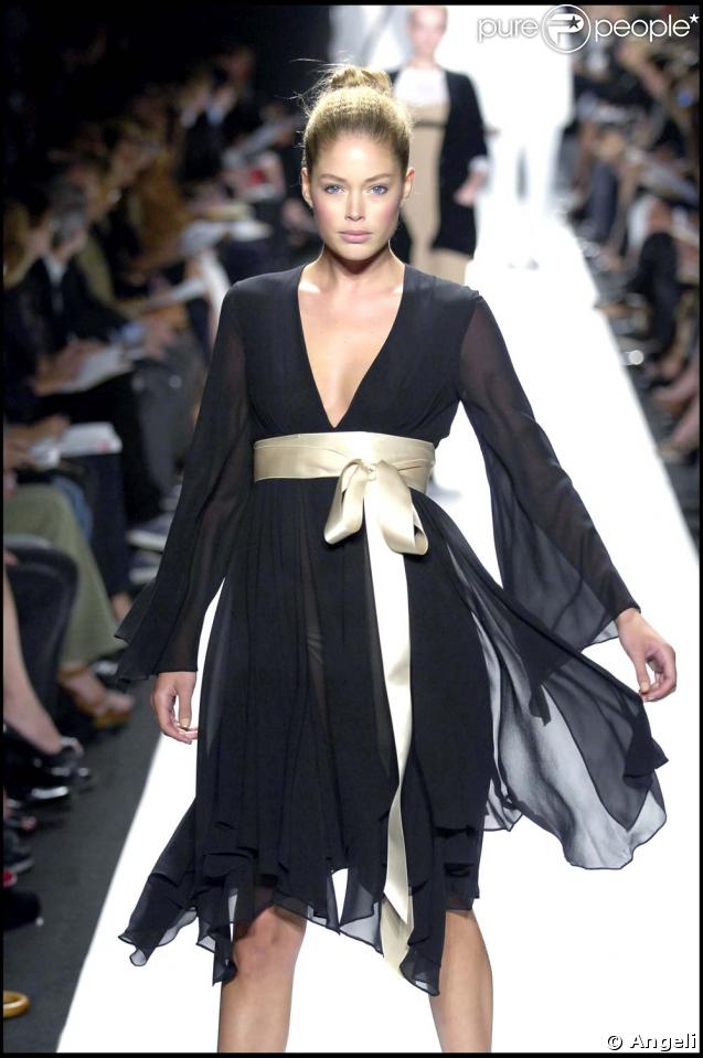 Doutzen Kroes au défilé prêt à porter Printemps-Eté 2007, de Michael Kors