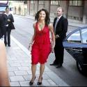 La princesse Victoria de Suède, très en beauté pour visiter... son fiancé hospitalisé !