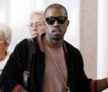 Kanye West à l'aéroport de Los Angeles, le 6 juin 2009
