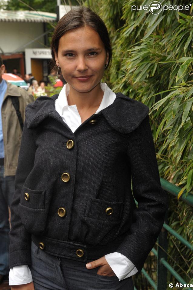 Virginie Ledoyen à Roland-Garros, le 6 juin 2009 pour la finale femmes opposant les russes Svetlana Kuznetsova et Dinara Safina.