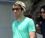 Zachary Quinto en pleine partie de hoola hoop !