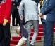 Le Prince Christian à son père Frederik : "Pourquoiiiiiii ? j'veux pas y allerrrrr ! Ne m'oblige paaaaas !"