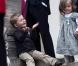 Le Prince Christian à sa soeur, la Princesse Isabella : "Mais c'est bien sûr Isabella ! Fais diversion devant l'assemblée pendant que je m'échappe... Une fois dehors, je trouverai une solution pour te faire sortir"