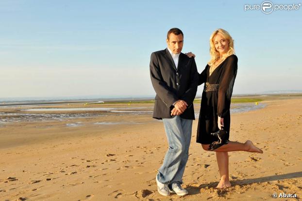 Hélène de Fougerolles et Zinedine Soualem : une magnifique séance photo sur les plages normandes