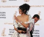Yamina Benguigui et Bernard Montiel lors de la cérémonie de clôture du festival de Monte-Carlo, le 11 juin 2009