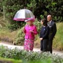 La Reine Elizabeth II sait aussi planter des choux... à la mode de Buckingham !