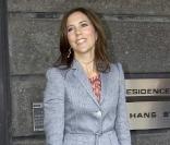 Mary de Danemark à Londres pour un déjeuner à l'ambassade du Danemark dans le cadre d'un séminaire sur la construction d'écoles le 16 juin 2009