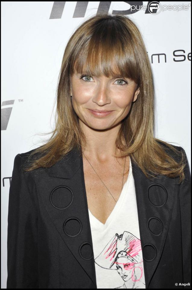 Axelle Laffont, à l'occasion de la soirée de lancement du nouvel ordinateur portable de MSI, au VIP Room de Paris, le 16 juin 2009 !