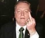 Larry Flynt... emmené d'urgence à l'hôpital !