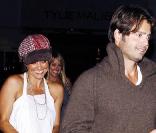 David Charvet et sa compagne Brooke Burke sortent du restaurant Nobu à Malibu en Californie le 19 juin 2009