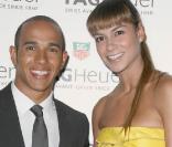 Lewis Hamilton et Catalina Denis, à l'occasion de la présentation de la nouvelle collection de montres Monaco LS par Teug Heuer, à 
