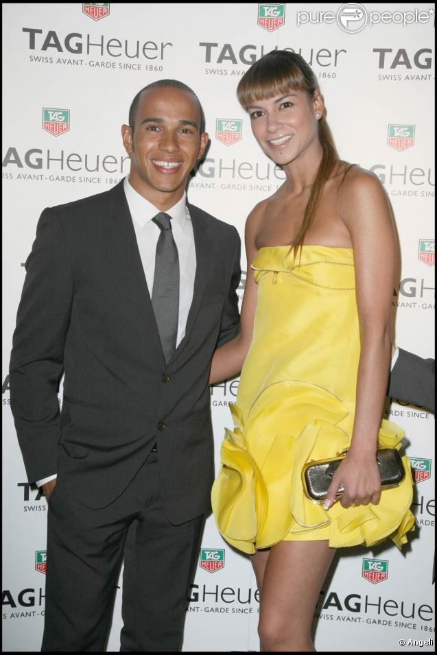 Lewis Hamilton et Catalina Denis, à l'occasion de la présentation de la nouvelle collection de montres Monaco LS par Teug Heuer, à 