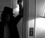 Jules, le fils de Samuel Benchetrit et Marie Trintignant dans le court-métrage pour Yves Saint Laurent