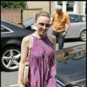 Kylie Minogue, toujours aussi fraîche à 41 ans, avec son look bien à elle, bravo !