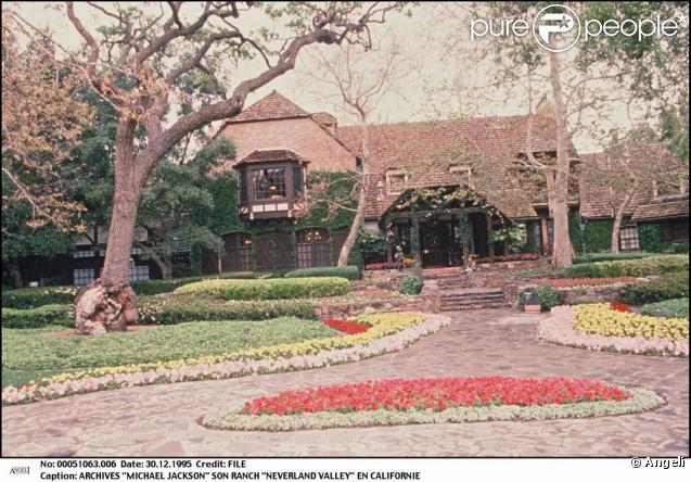 Les obsèques de Michael Jackson, dont le corps sera exposé publiquement, auront lieu dans son ranch de Neverland