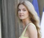 Cyrielle Claire, radieuse pour assister à ce grand moment 