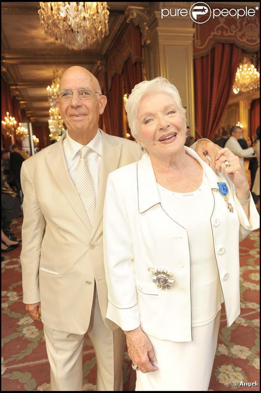 Michel Boucau a assisté au sacre de Line Renaud en tant que Grand Officier à l'Ordre National du Mérite, au Palais de l'Elysée, mardi 30 juin 2009
