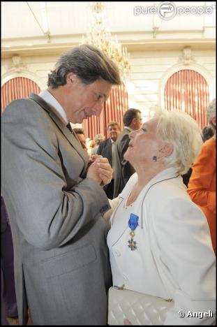 Patrick de Carolis a assisté au sacre de Line Renaud en tant que Grand Officier à l'Ordre National du Mérite, au Palais de l'Elysée, mardi 30 juin 2009