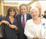 Michel Drucker et Françoise Coquet ont assisté au sacre de Line Renaud en tant que Grand Officier à l'Ordre National du Mérite, au Palais de l'Elysée, mardi 30 juin 2009