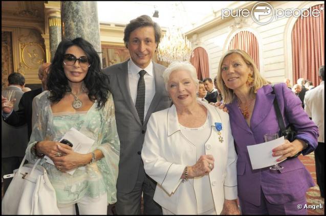 Yamina Benguigui, Patrick de Carolis, Line Renaud et Carol Ann (la femme de Patrick) au Palais de l'Elysée 