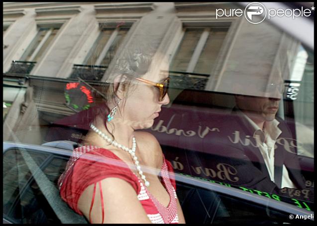Britney Spears arrivant à Paris, le 3 juillet 2009