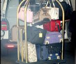 Britney Spears arrivant à Paris, le 3 juillet 2009. Elle sait voyager... léger ! 