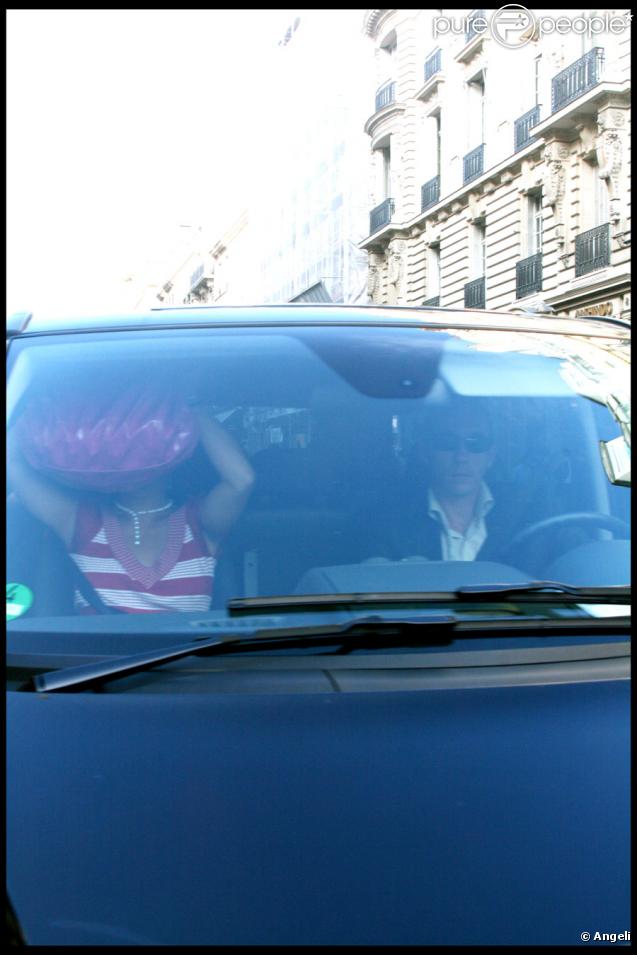 Britney Spears arrivant à Paris, le 3 juillet 2009