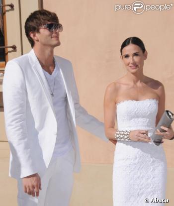 Demi Moore et son époux Ashton Kutcher hier soir à Los Angeles au White Ball