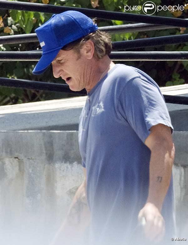 Sean Penn en vacances sur un bateau au Mexique  
