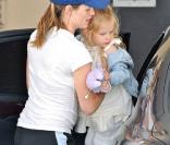 Jennifer Garner et sa Violet à Los Angeles, hier