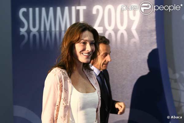 Carla Bruni et Nicolas Sarkozy à L'Aquila lors du G8. 09/07/09 