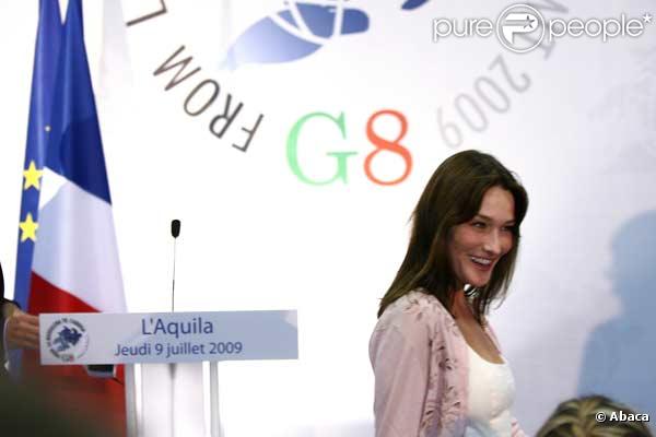 Carla Bruni et Nicolas Sarkozy à L'Aquila lors du G8. 09/07/09 