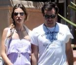 Alessandra Ambrosio et son chéri Jaime Azur promène leur fille Anja Louise sous le soleil de Los Angeles