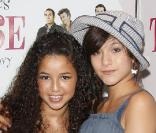 Malika Alaoui et Mélanie Tran lors de la première de Tricheuse à l'Ugc des Halles à Paris le 13 juillet 2009